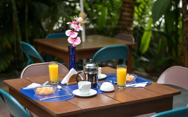 Jardin Azul - Casa Hotel