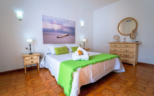 Belvilla by OYO Holiday Home in Arico El Nuevo