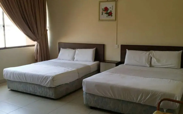 Dragon & Phoenix Hotel