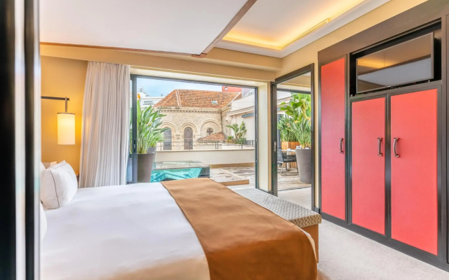 Five Seas by Inwood Hotels