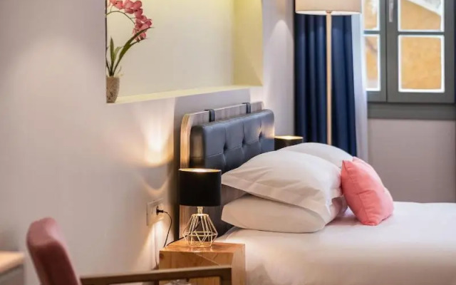Viaggio Elegant Rooms