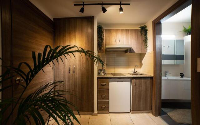 Modern studio in the historic center near beach