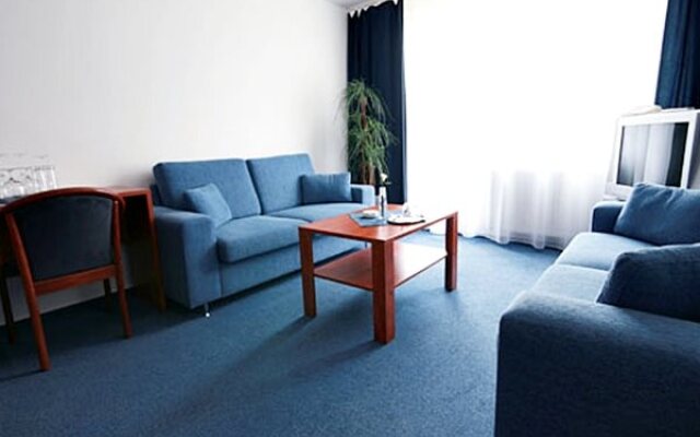 Econo Hotel