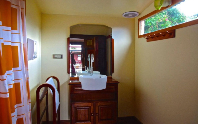 Codrington Gardens Bed & Breakfast