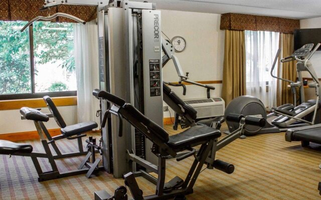 Clarion Hotel Conference Center on Lake Erie