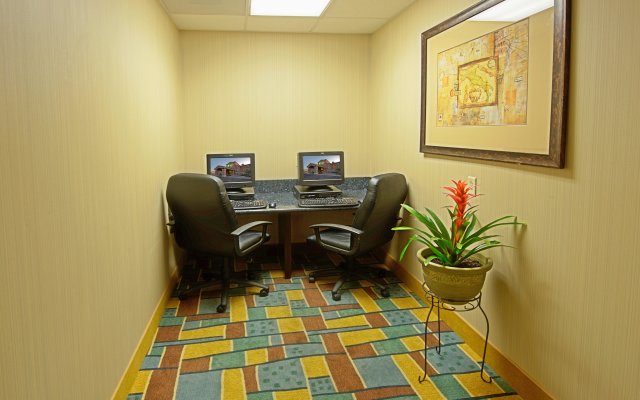 Holiday Inn Express & Suites Tucson by IHG