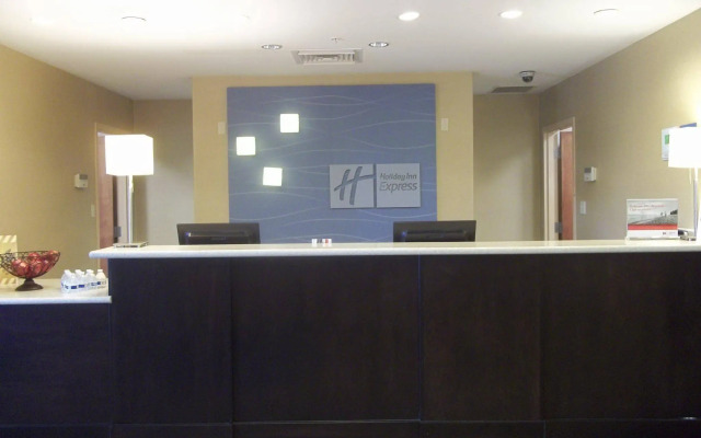 Holiday Inn Express Hotel & Suites Winchester by IHG
