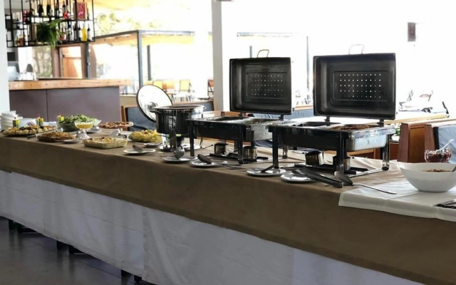 Grande Lago Hotel Gastronomia Bar