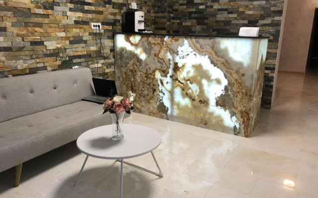 Mav Boutique Villa Cm