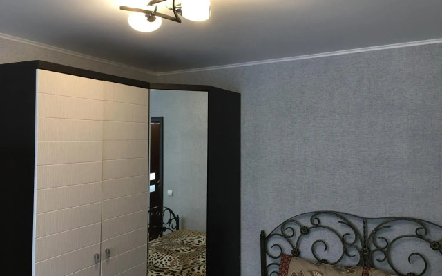 Апартаменты на проспекте Героев 56