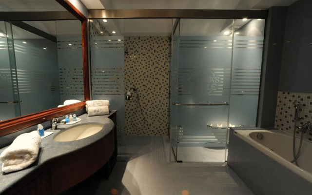 Seafos Luxury Resort & Spa