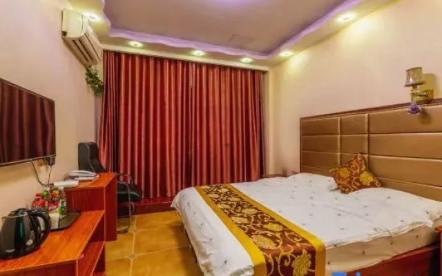 Zhumadian Lishun Hotel