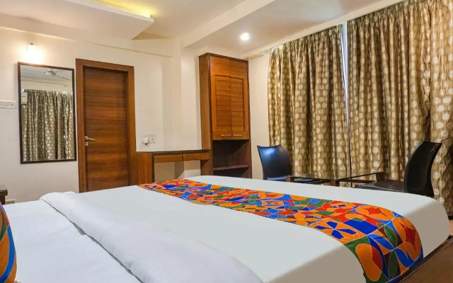 OYO Rooms South Main Road Koregaon park
