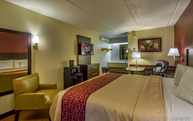 Clarion Pointe Kennesaw Town Center