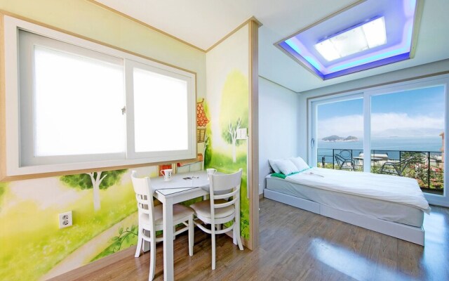 Yesu Hanul Bora Pension