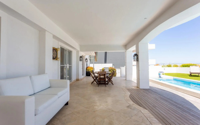 Casa Blanca - Camps Bay