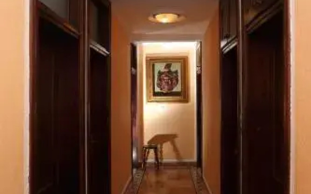 Rooms & Apartments Anka