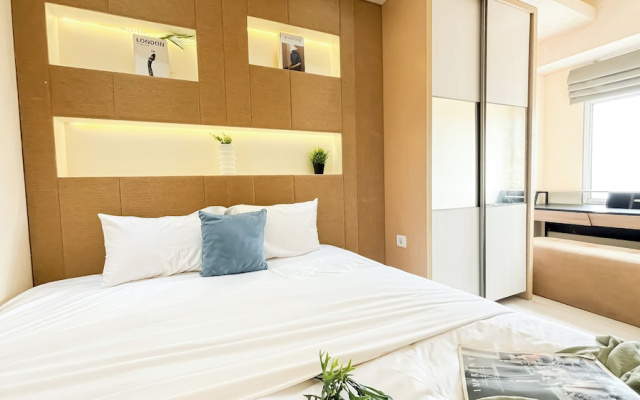 Warm And Comfy 2Br At Green Bay Pluit Apartment
