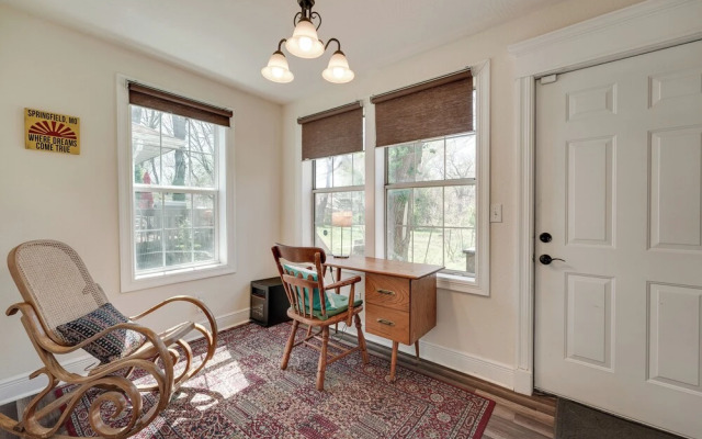 Springfield Home < 1/2 Mi to Commercial Street!