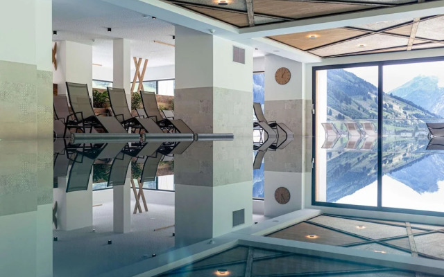 Nice Apartment With Balcony & Terrace on Ski Slope