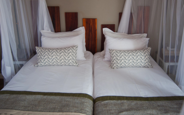 Kalahari Anib Lodge