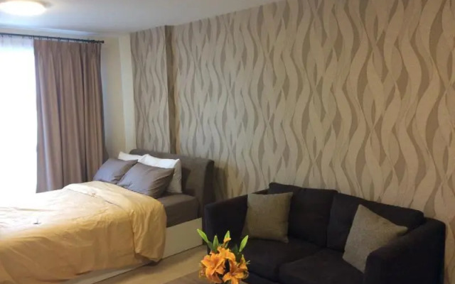 Baan Peang Ploen Condominium