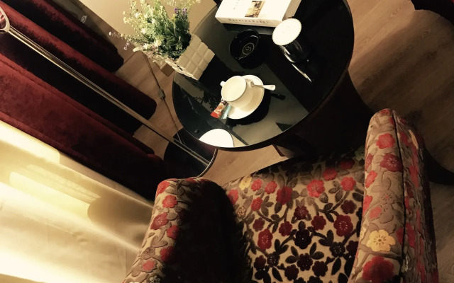 Gems Hotel