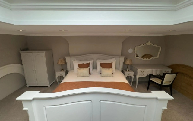 Shrubbery Hotel, Ilminster
