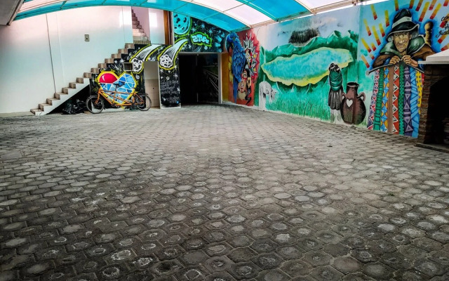 Lagoon Hotel