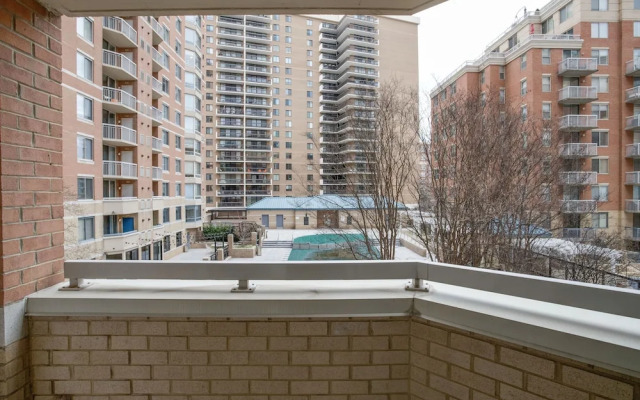 Spacious 2BR Condo at Ballston