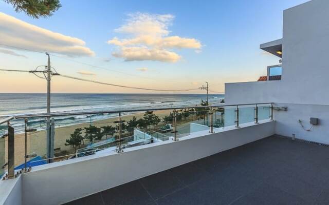 Beach Pension Yangyang