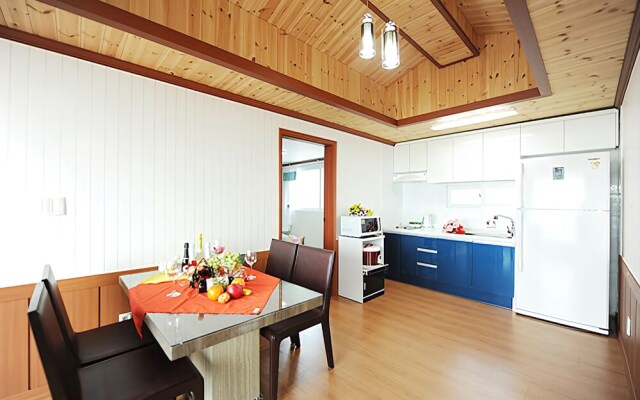 Ganghwa Golden Sunset Pension