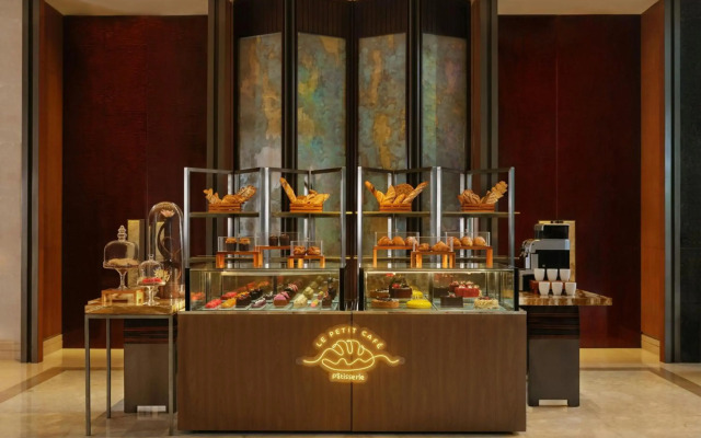 Sheraton Grand Jakarta Gandaria City Hotel