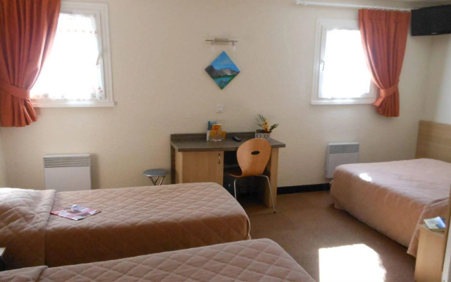 Hotel The Originals Annecy Nord (ex P'tit-Dej Hotel)