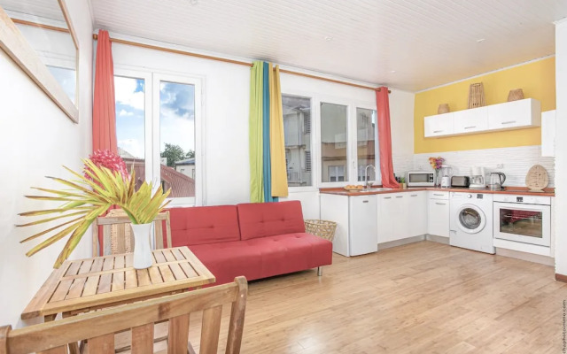 Foyal Suites