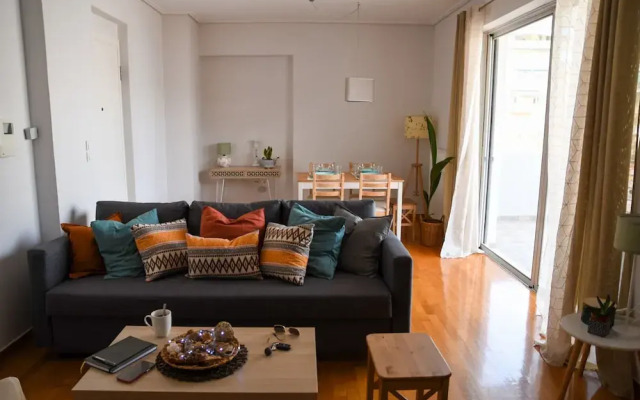 Ageliki's Athens Centre 2BDRM & Parking