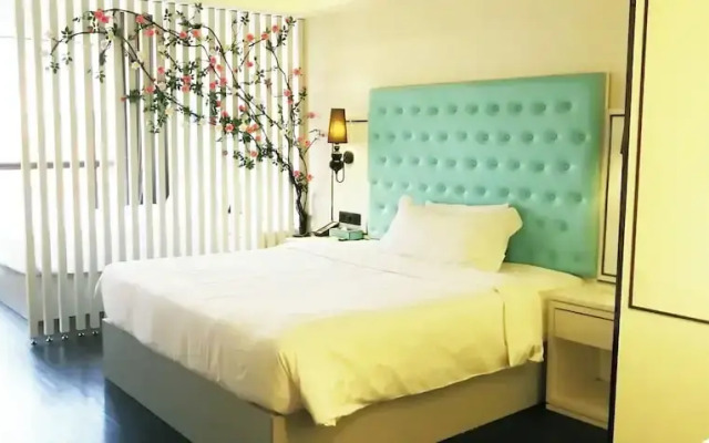 XANA LITE Hotel Shixi Metro Station