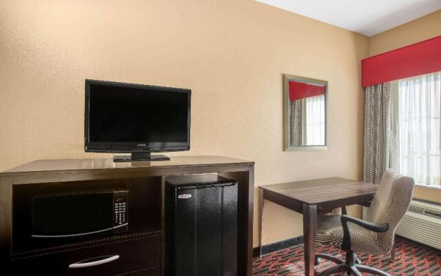 La Quinta Inn And Suites Wyndham Conway