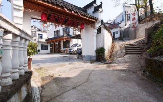 Jiuhuashan Juyuan Lodge