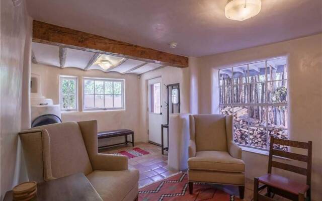 Camino Cabra - Two Bedroom Home