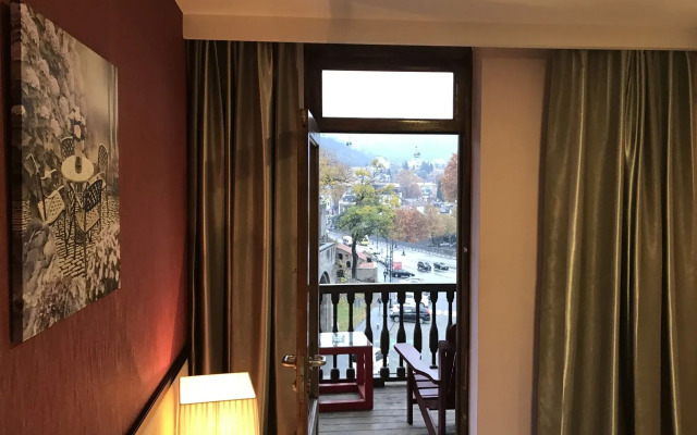 Tiflis Metekhi Hotel