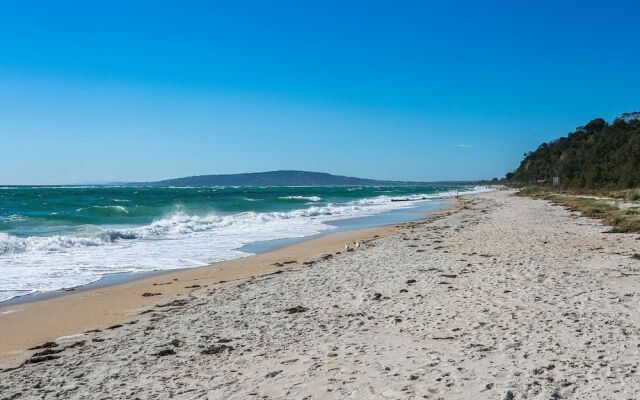 Beach on McCrae