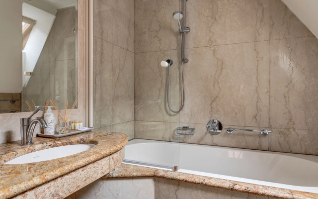 Отель Nerudova 211