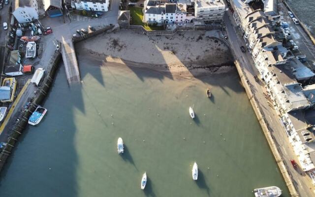 Gorgeous 2bed Apartment in the Heart of Ilfracombe