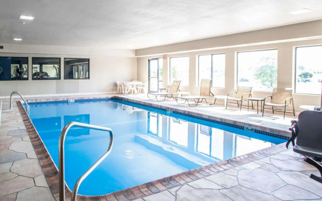 Comfort Inn Lees Summit @ Hwy 50 & Hwy 291