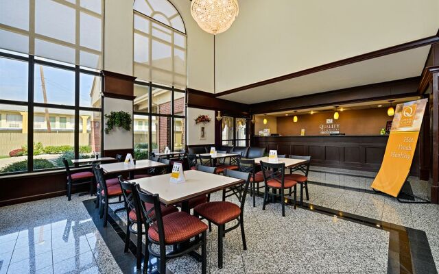 Quality Inn & Suites