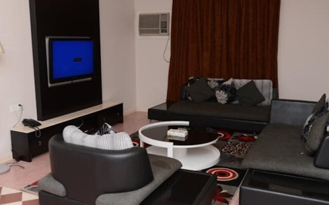 Apartment Al Janaderia 1