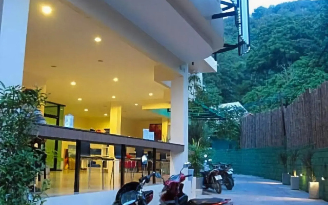 The Wave Patong Boutique