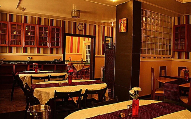 The Carlton Gate Hotel