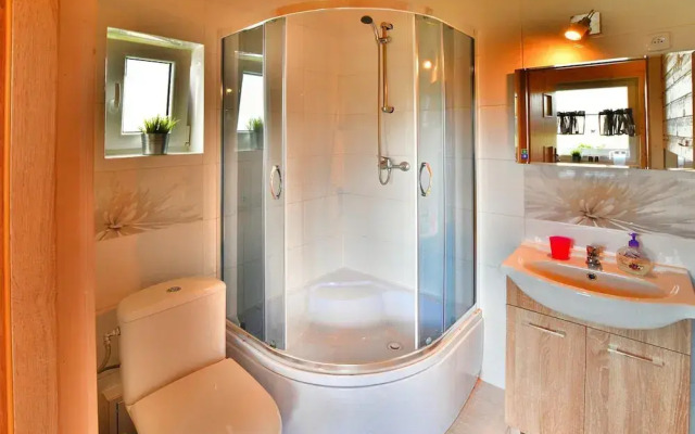 Cottage in Jaroslawiec Near Heated Pool